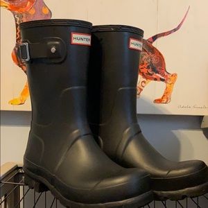 Hunter short rain boots